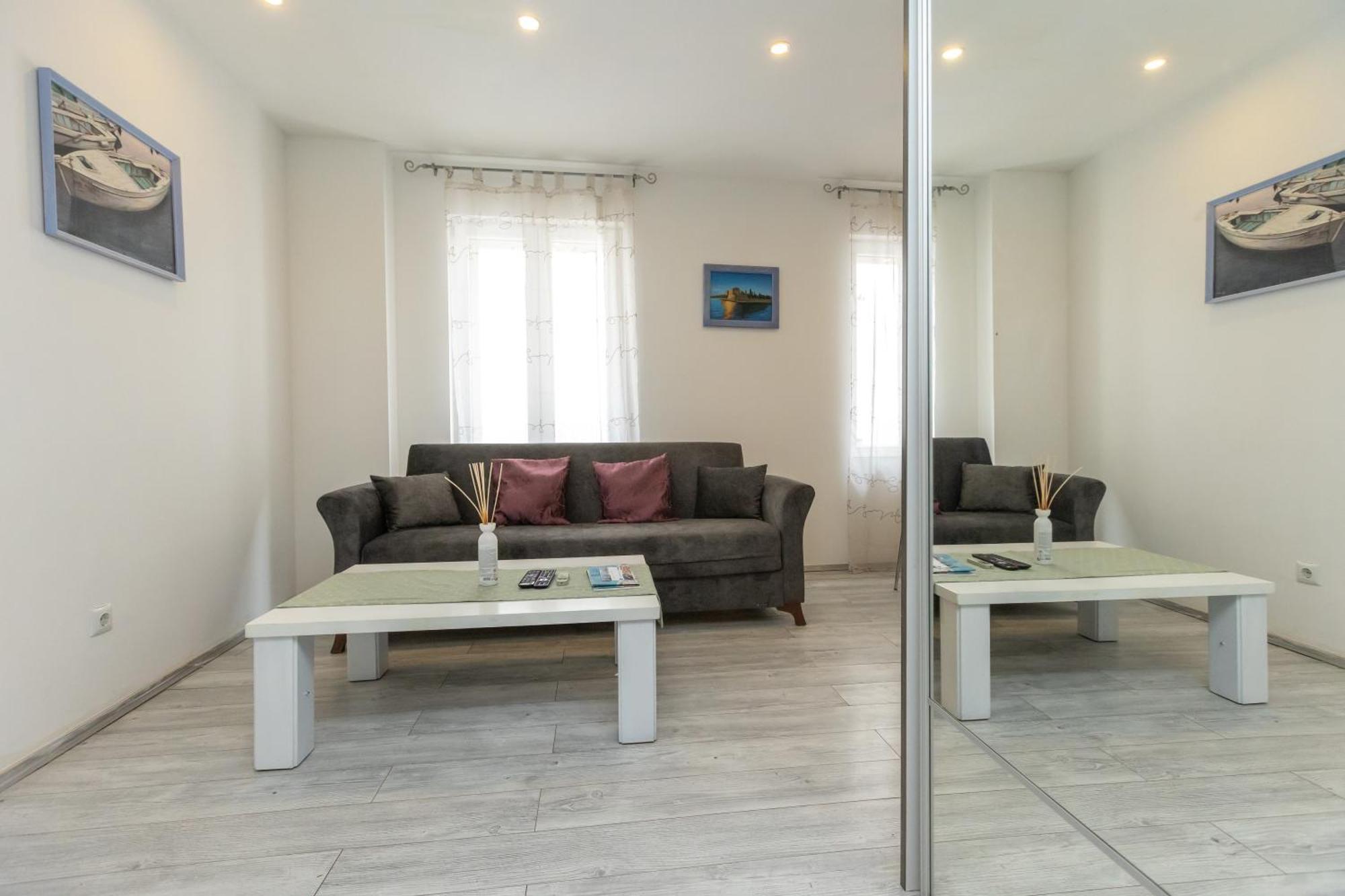 Alpha Loft 1Br Apartment In Center 자다르 외부 사진