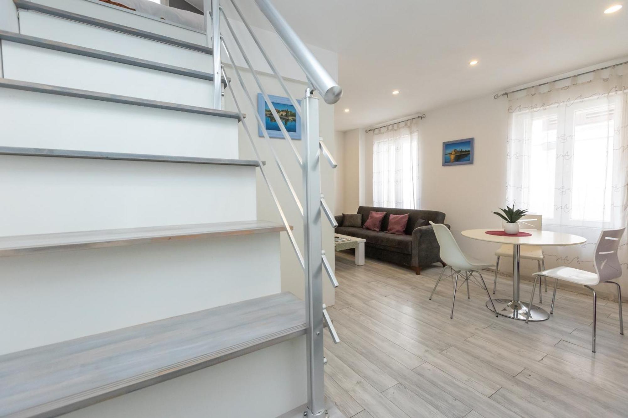 Alpha Loft 1Br Apartment In Center 자다르 외부 사진