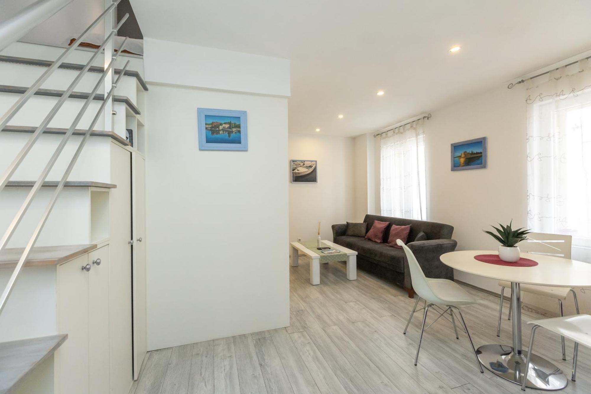 Alpha Loft 1Br Apartment In Center 자다르 외부 사진