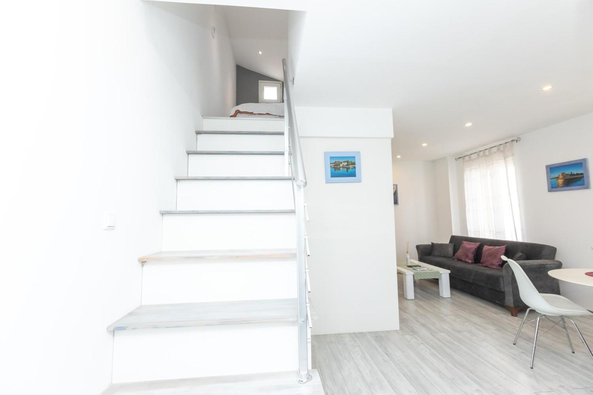 Alpha Loft 1Br Apartment In Center 자다르 외부 사진